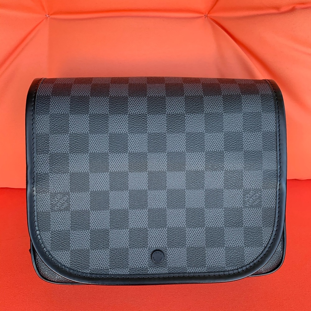 *SOLD* LV Graphite Hanging Toiletry bag